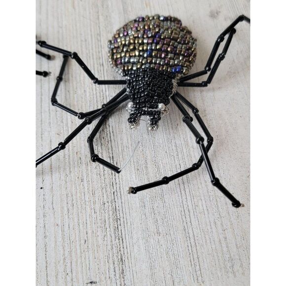 Unique beaded spider set Halloween prop Decor creepy scary - Picture 5 of 8